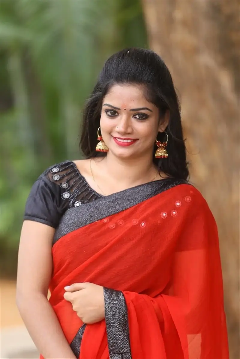 Telugu Girl Srujana in Red Saree at Vetaadutha Movie Opening